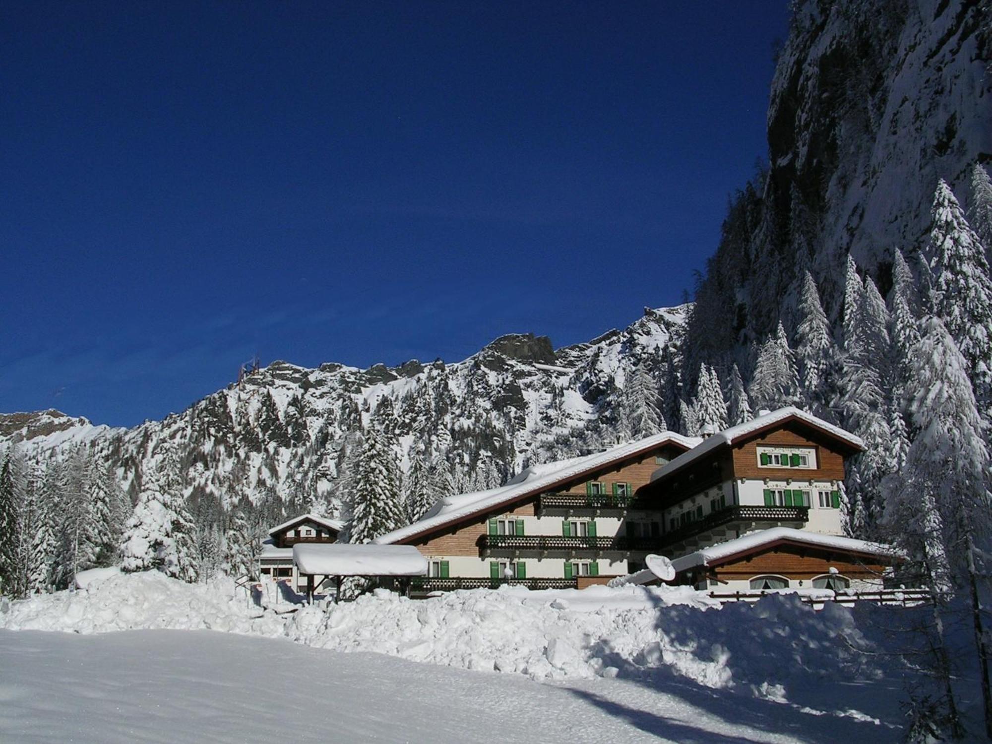 Roy 3* Malga Ciapela