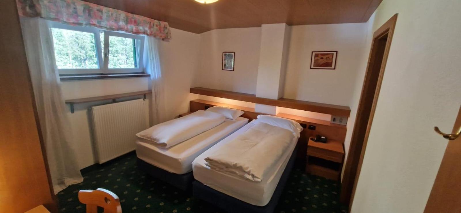 Roy Hotel Malga Ciapela