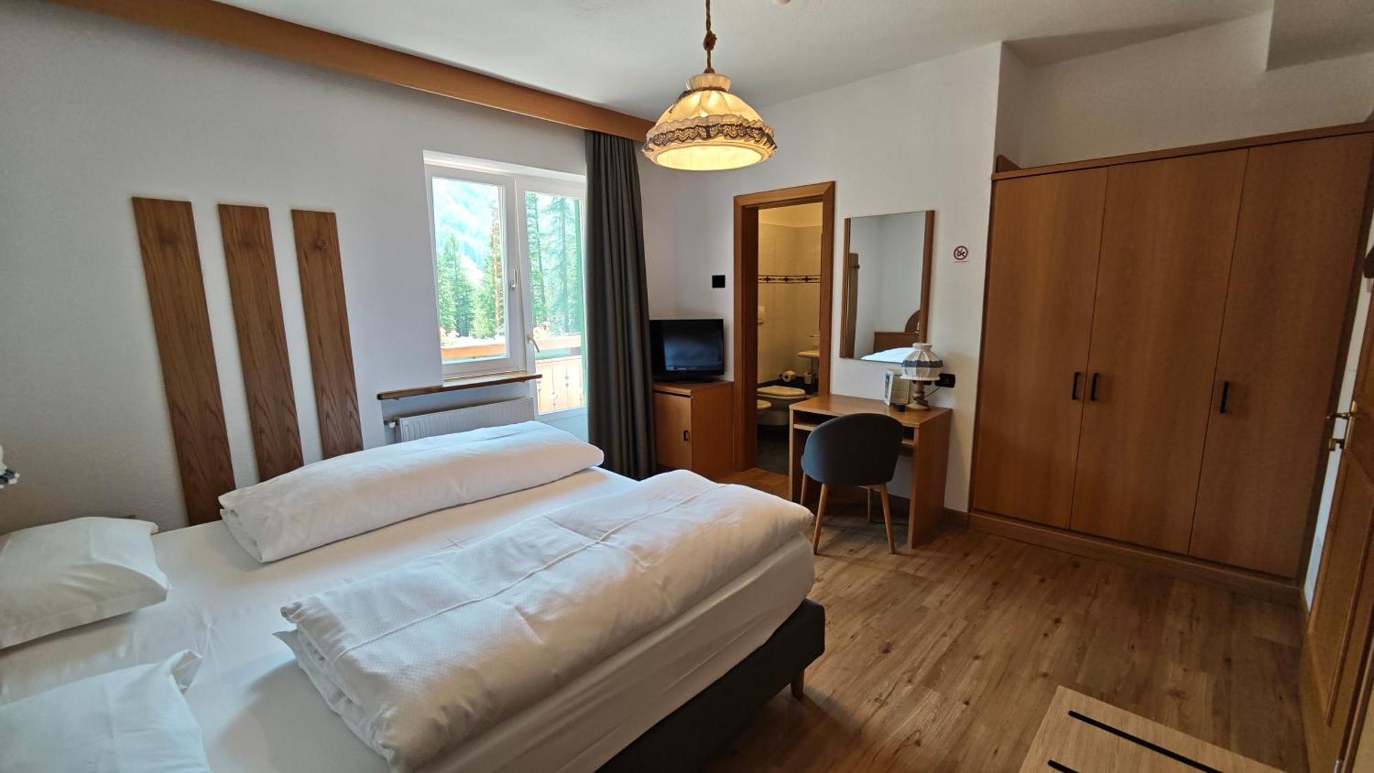 Roy Hotel